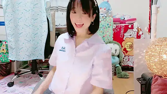 Snapshot of renapiyon8182 chatting on 01.27.25 renapiyon8182 online show from 01.27.25