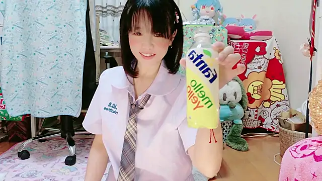 Snapshot of renapiyon8182 chatting on 02.17.25 renapiyon8182 online show from 02.17.25