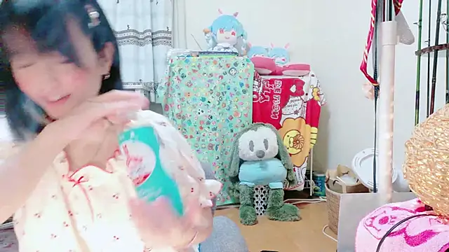 Snapshot of renapiyon8182 chatting on 03.11.25 renapiyon8182 online show from 03.11.25