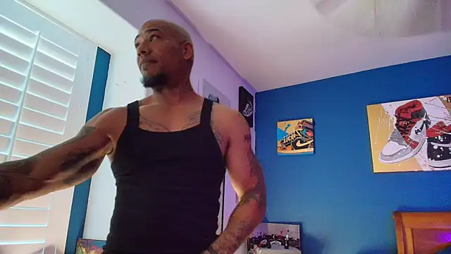 Snapshot of athephenomenal1 chatting on 09.21.25 athephenomenal1 online show from 09.21.25