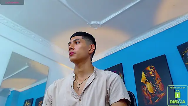 Snapshot of Valerio_20 chatting on 12.04.24 Valerio 20 online show from 12.04.24