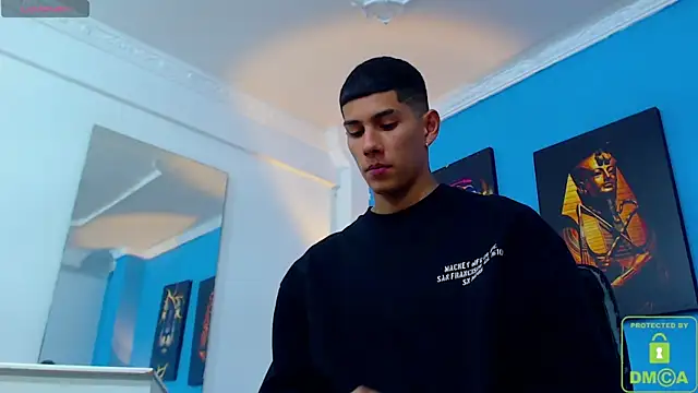 Snapshot of Valerio_20 chatting on 12.05.24 Valerio 20 online show from 12.05.24