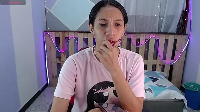 Lina10 online show from 03.10.25