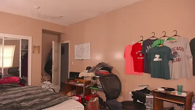 MrChuckDailyXXX online show from 11.06.25