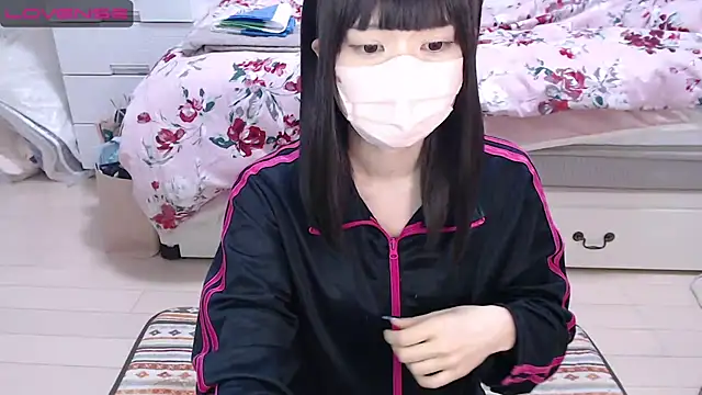 Snapshot of AMI___oO chatting on 03.08.25 AMI oO online show from 03.08.25