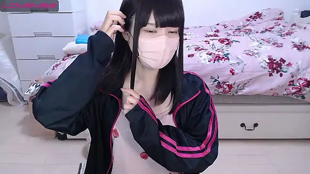 Snapshot of AMI___oO chatting on 09.13.25 AMI oO online show from 09.13.25