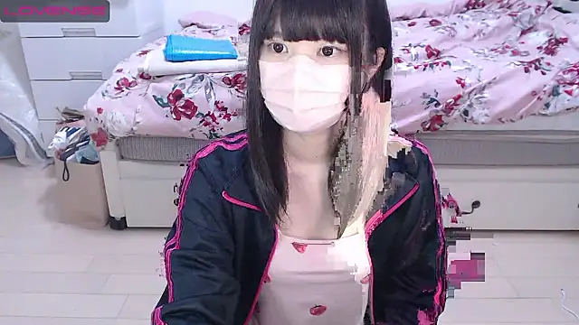 Snapshot of AMI___oO chatting on 09.15.25 AMI oO online show from 09.15.25