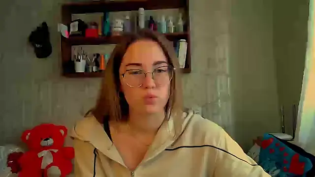 luxie milady online show from 10.18.25