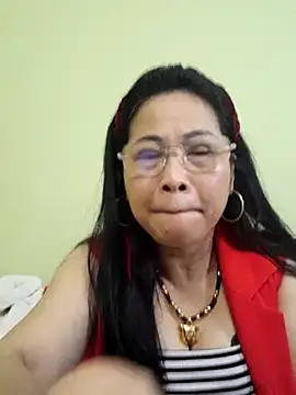 Snapshot of Hangem111 chatting on 03.14.25 Hangem111 online show from 03.14.25