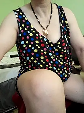 Snapshot of Hangem111 chatting on 10.03.25 Hangem111 online show from 10.03.25