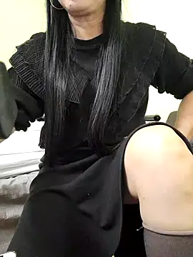 Snapshot of Hangem111 chatting on 11.21.25 Hangem111 online show from 11.21.25