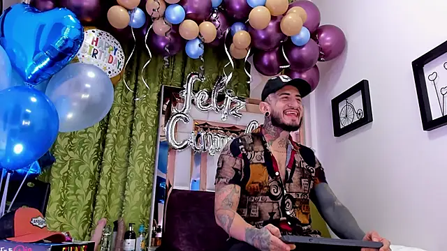 dilan scootk  online show from 02.01.25