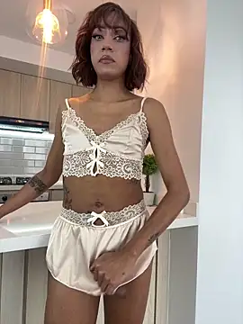 Snapshot of VictoriaRoss1 chatting on 12.20.25 VictoriaRoss1 online show from 12.20.25