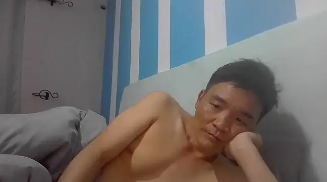 Snapshot of kisstoyousoon2024 chatting on 12.03.24 kisstoyousoon2024 online show from 12.03.24