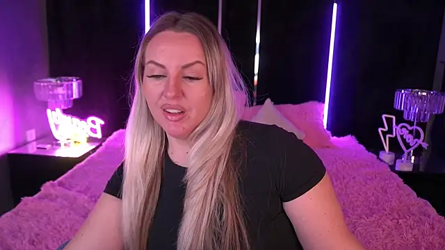 KiraCandyS online show from 01.27.25