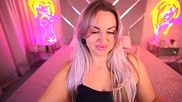 KiraCandyS online show from 11.07.25