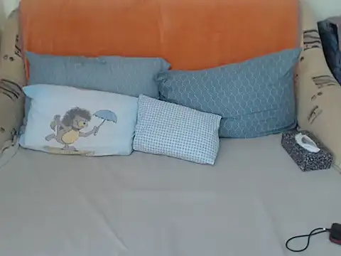 Snapshot of Emmatoo chatting on 09.20.25 Emmatoo online show from 09.20.25