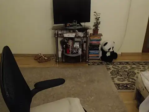 Snapshot of Emmatoo chatting on 10.20.25 Emmatoo online show from 10.20.25