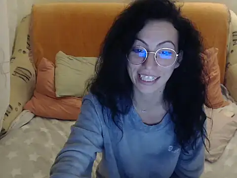 Snapshot of Emmatoo chatting on 11.07.25 Emmatoo online show from 11.07.25