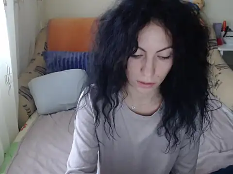 Snapshot of Emmatoo chatting on 11.27.25 Emmatoo online show from 11.27.25