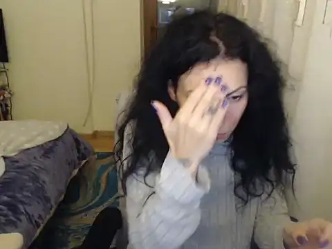 Snapshot of Emmatoo chatting on 12.14.25 Emmatoo online show from 12.14.25