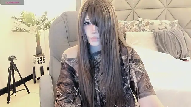 Snapshot of celestica_rose chatting on 02.10.26 celestica rose online show from 02.10.26