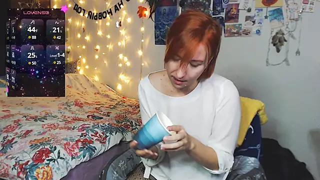 Snapshot of licentia__poetica chatting on 12.18.24 licentia  poetica online show from 12.18.24