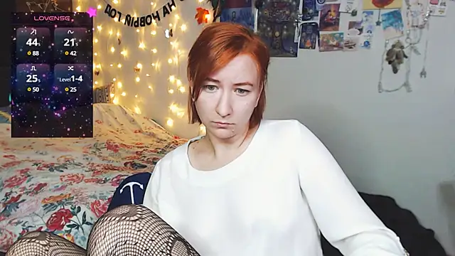 Snapshot of licentia__poetica chatting on 12.19.24 licentia  poetica online show from 12.19.24