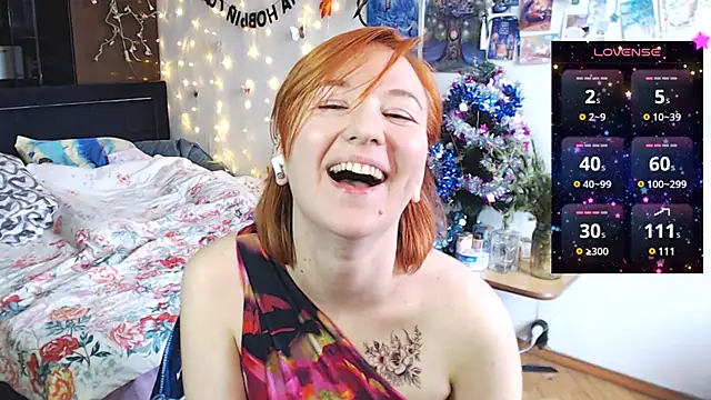 Snapshot of licentia__poetica chatting on 01.01.25 licentia  poetica online show from 01.01.25