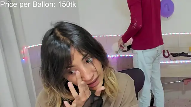 Snapshot of linnie_ chatting on 09.22.25 linnie  online show from 09.22.25