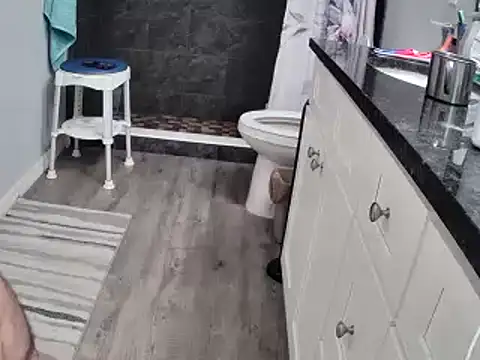 Snapshot of lou63ponce chatting on 02.28.25 lou63ponce online show from 02.28.25