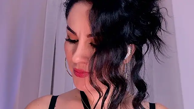 Pamela Rosal online show from 06.16.26