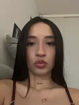 Snapshot of Angeeel_ chatting on 01.15.25 Angeeel online show from 01.15.25