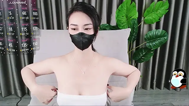 Snapshot of -----Sue----- chatting on 03.17.25 -----Sue----- online show from 03.17.25