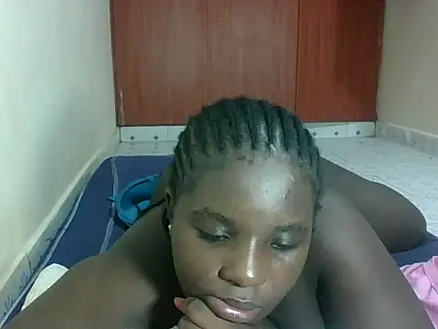 hotebbbyy online show from 04.28.26