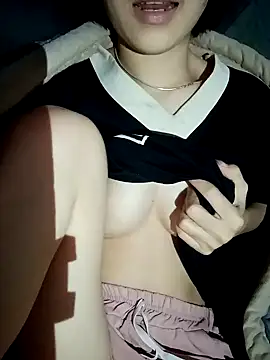 Snapshot of ltysl chatting on 12.17.24 ltysl online show from 12.17.24