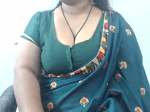 Snapshot of sapna-ji chatting on 12.07.24 sapna-ji online show from 12.07.24