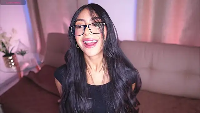 Sara albrecht online show from 01.28.25