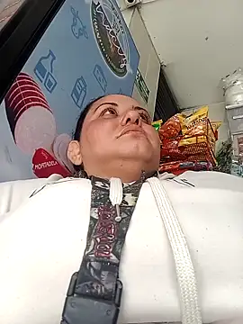 tetasgrandes karol online show from 11.18.25