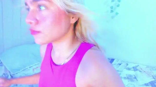 Snapshot of Sweet_MaryJane2 chatting on 03.05.25 Sweet MaryJane2 online show from 03.05.25