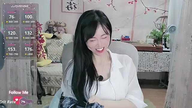 Lisa-s online show from 10.12.25