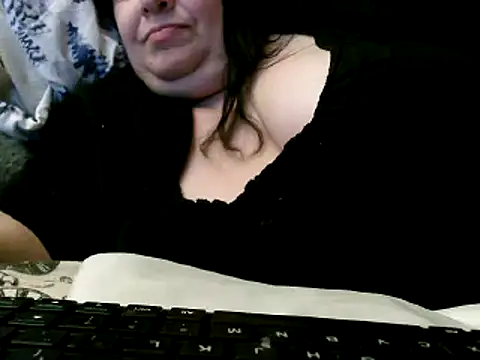 Snapshot of WHITEDAROSE chatting on 02.19.25 WHITEDAROSE online show from 02.19.25