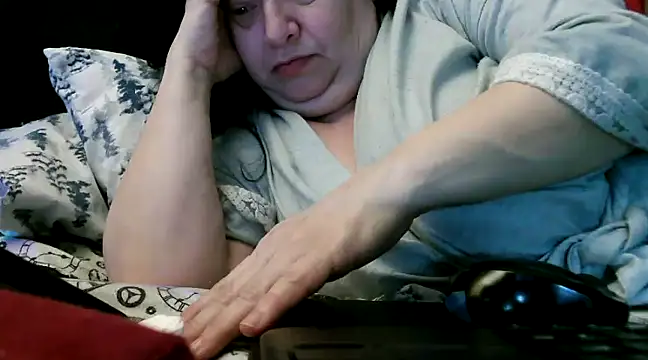 Snapshot of WHITEDAROSE chatting on 02.20.25 WHITEDAROSE online show from 02.20.25