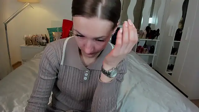 KateRedgar online show from 03.20.25