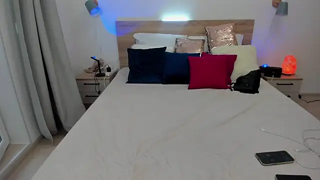 KateRedgar online show from 09.15.25