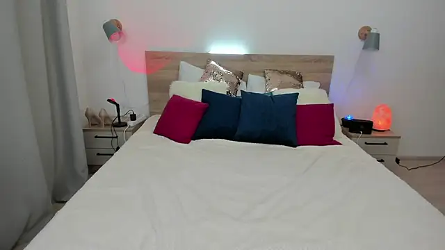 KateRedgar online show from 10.06.25