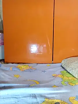 Holly Bette online show from 02.09.25