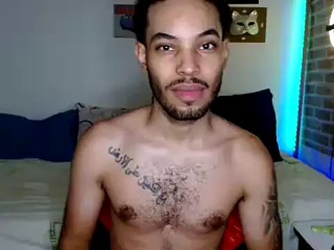 Snapshot of colinbrown chatting on 02.05.25 colinbrown online show from 02.05.25