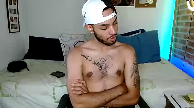 Snapshot of colinbrown chatting on 02.19.25 colinbrown online show from 02.19.25