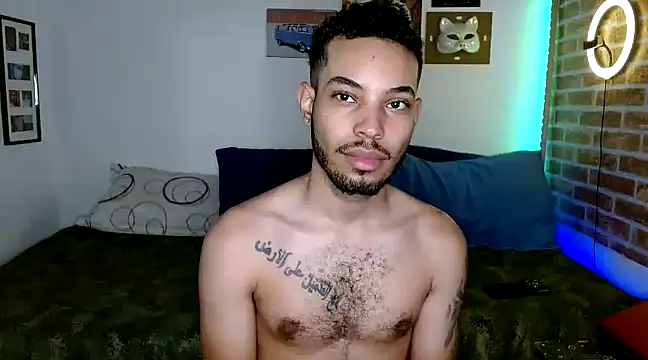 Snapshot of colinbrown chatting on 03.02.25 colinbrown online show from 03.02.25